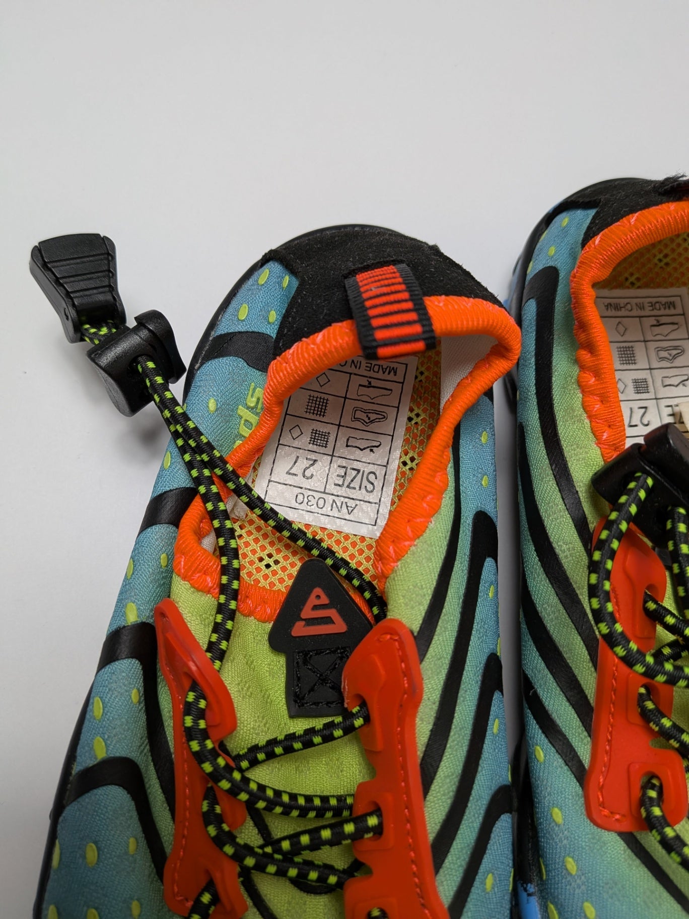 SAGUARO Shoes 27 Multicolor (Blue, Green, Black, Orange, Yellow)