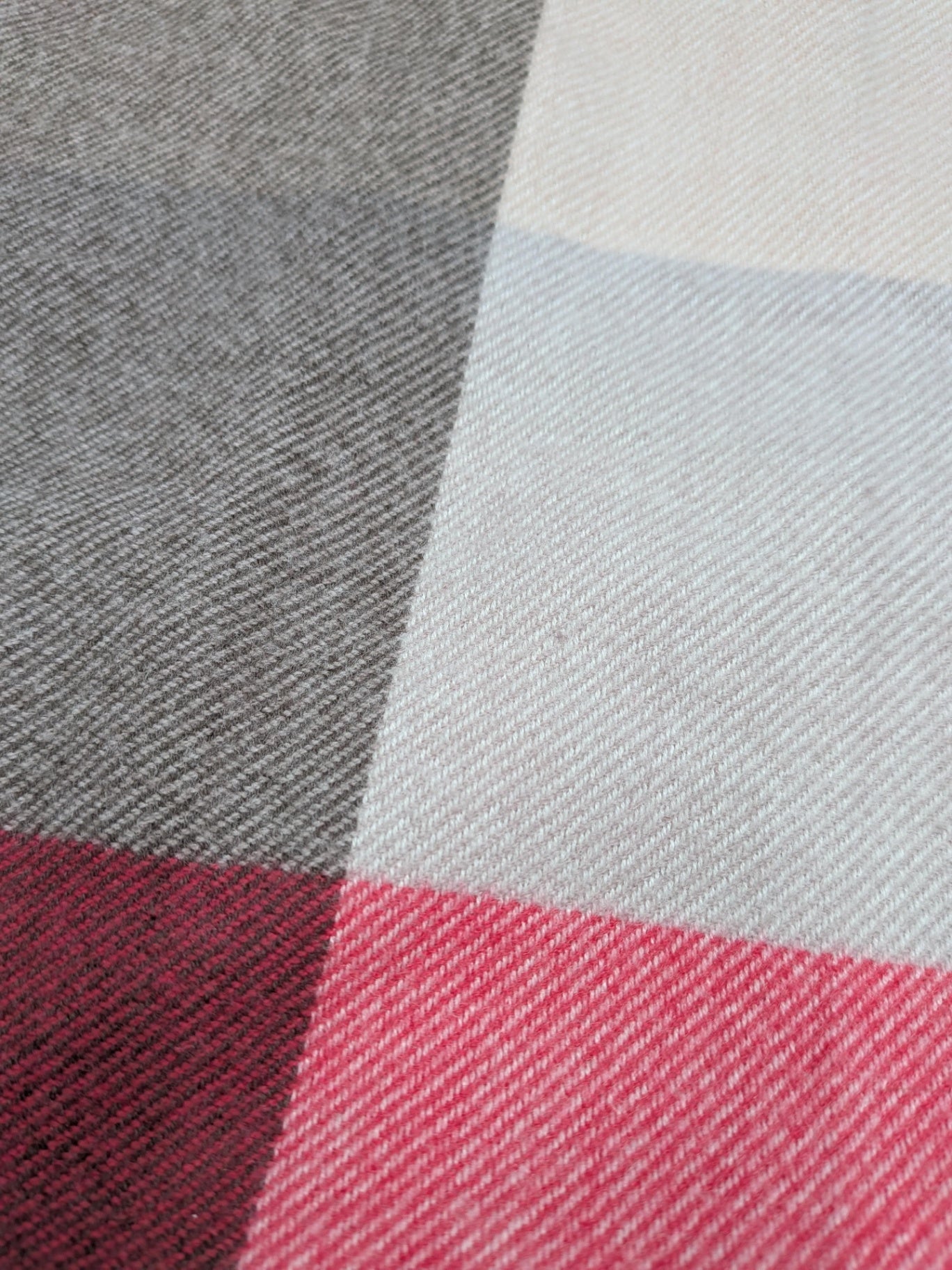Camels Active Scarf Pink, Gray, Black, White