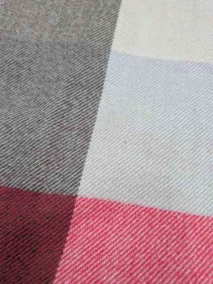 Camels Active Scarf Pink, Gray, Black, White