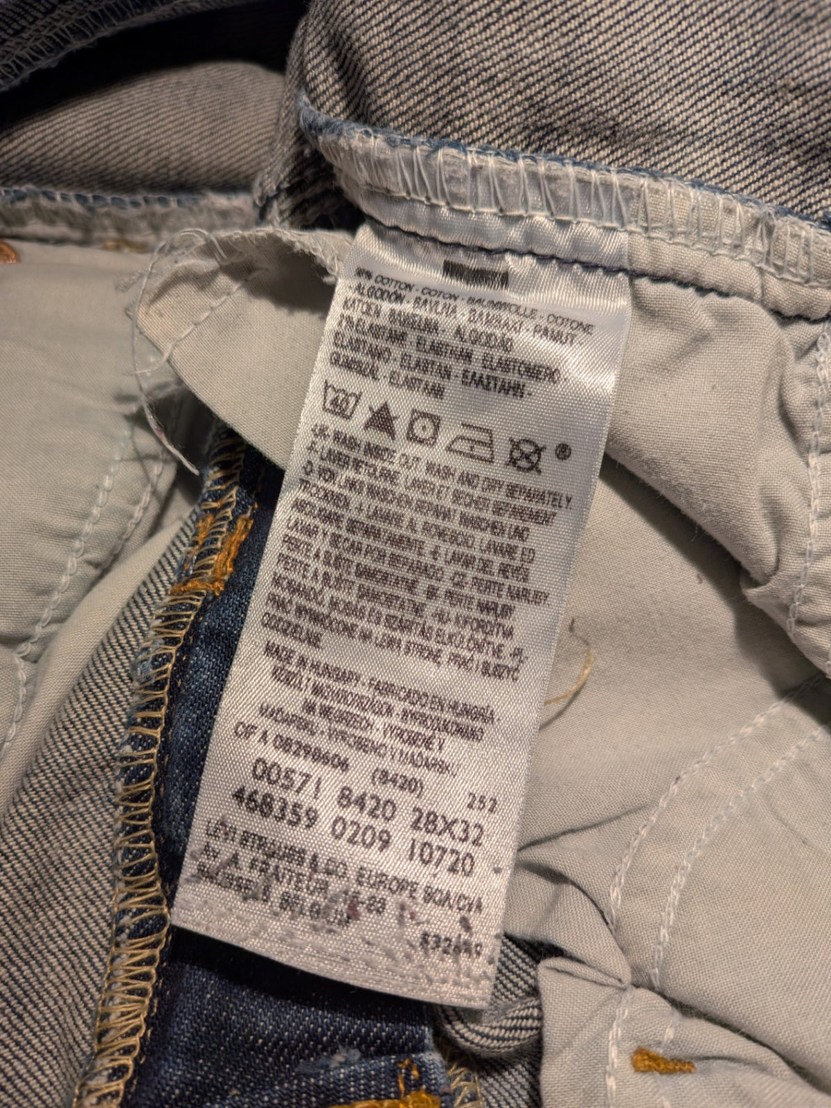 Levi's Jeans 28/32 Dark Blue