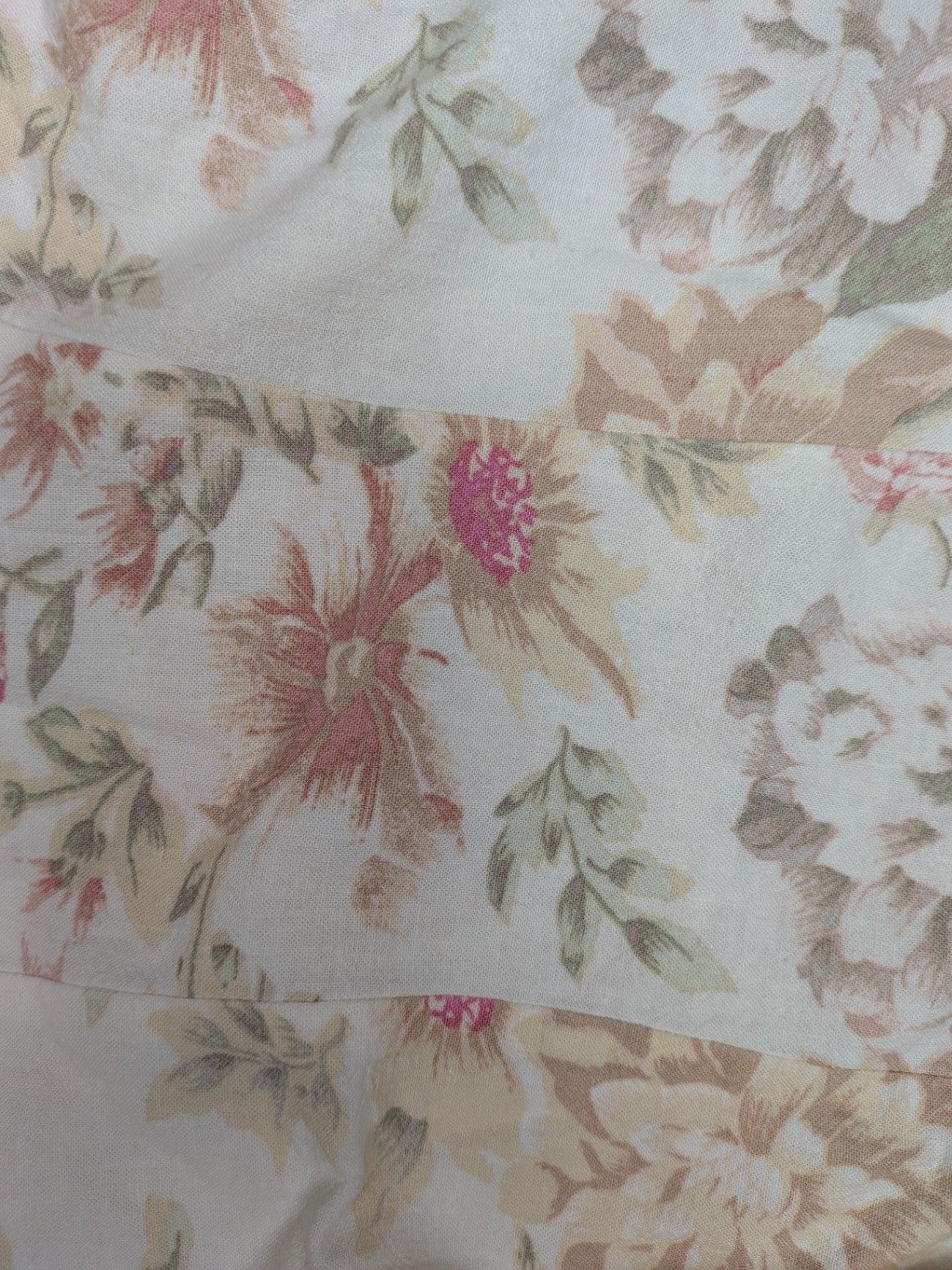 H&M Blouse 36 Cream with floral pattern in pink, green, and beige