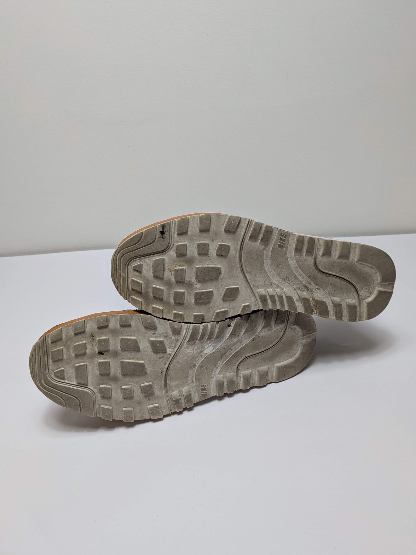 Nike Sneakers 43 Dark Gray