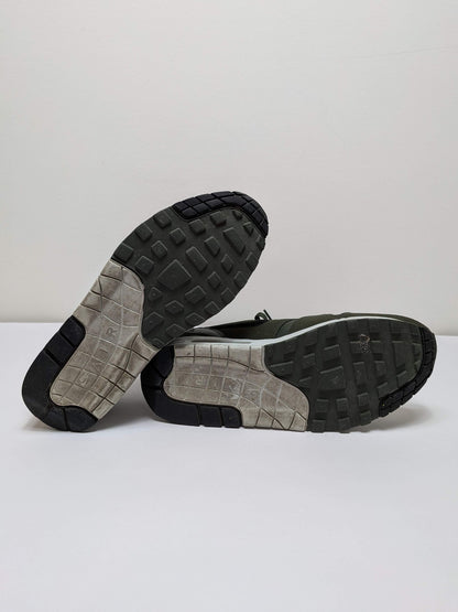 Nike Sneakers 43 Olive Green