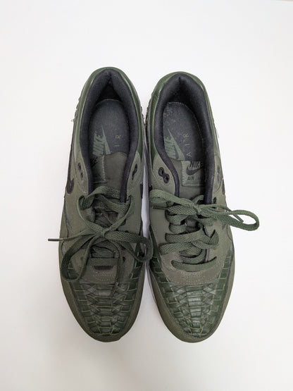 Nike Sneakers 43 Olive Green