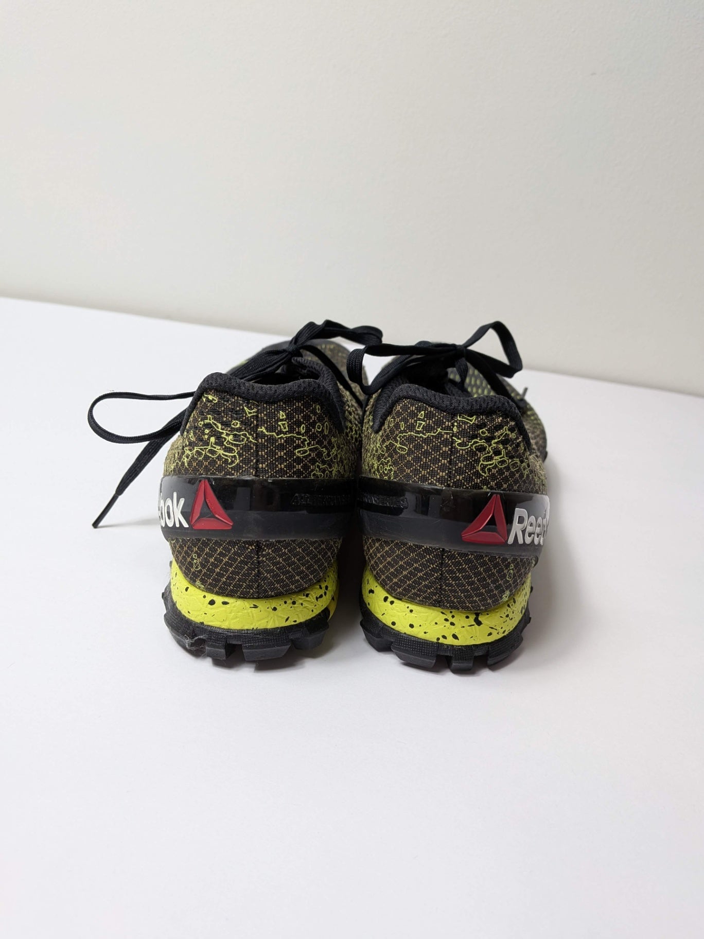 Reebok Sneakers 43 Black and yellow