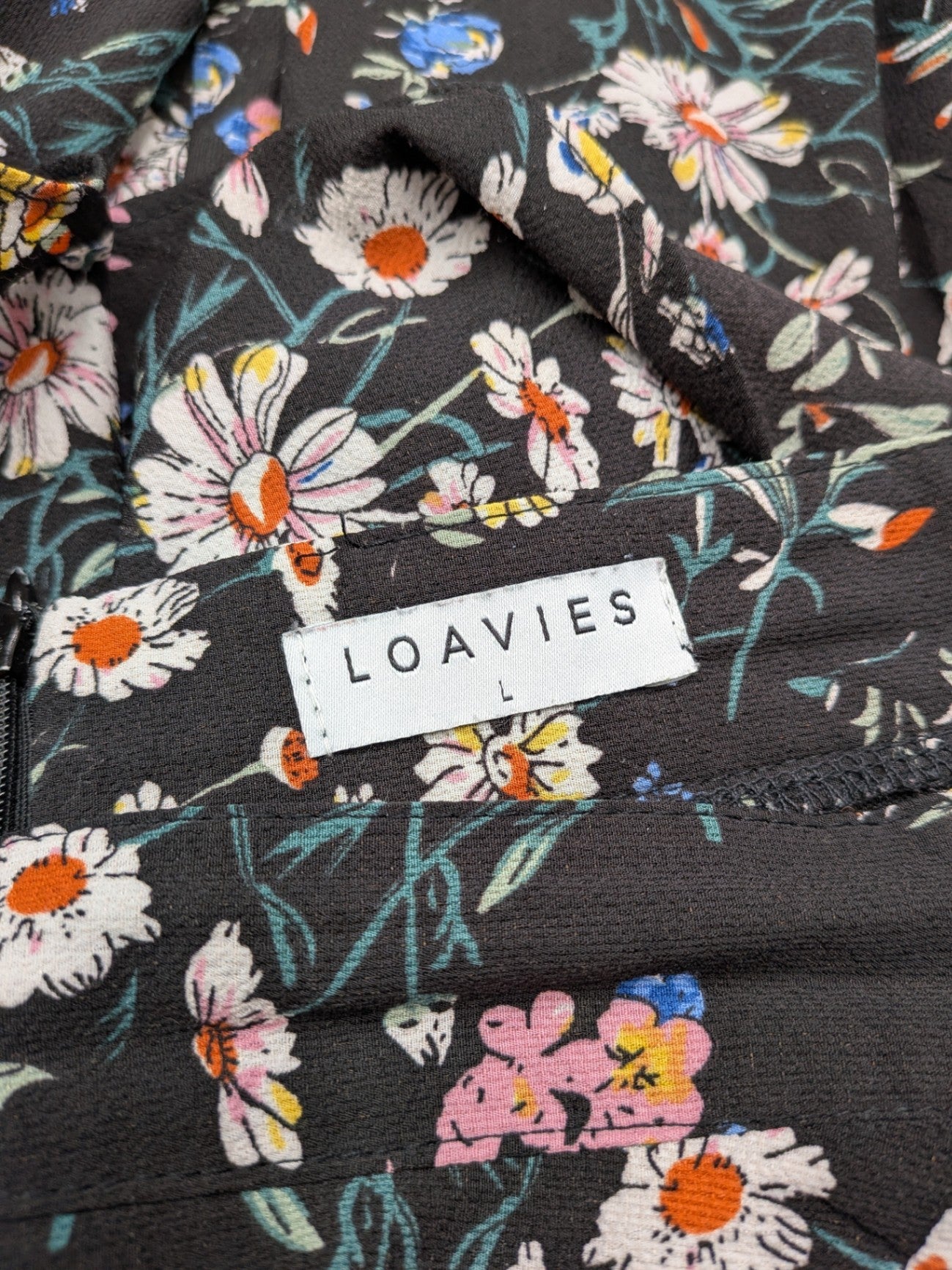 Loavies Skirt L Black with multicolored floral print