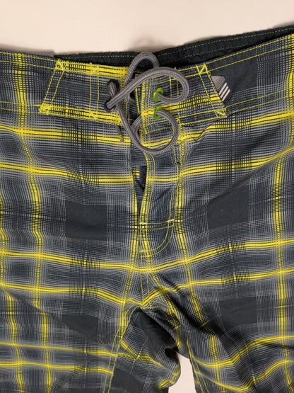 Adidas Shorts M Dark gray, yellow, and white plaid pattern