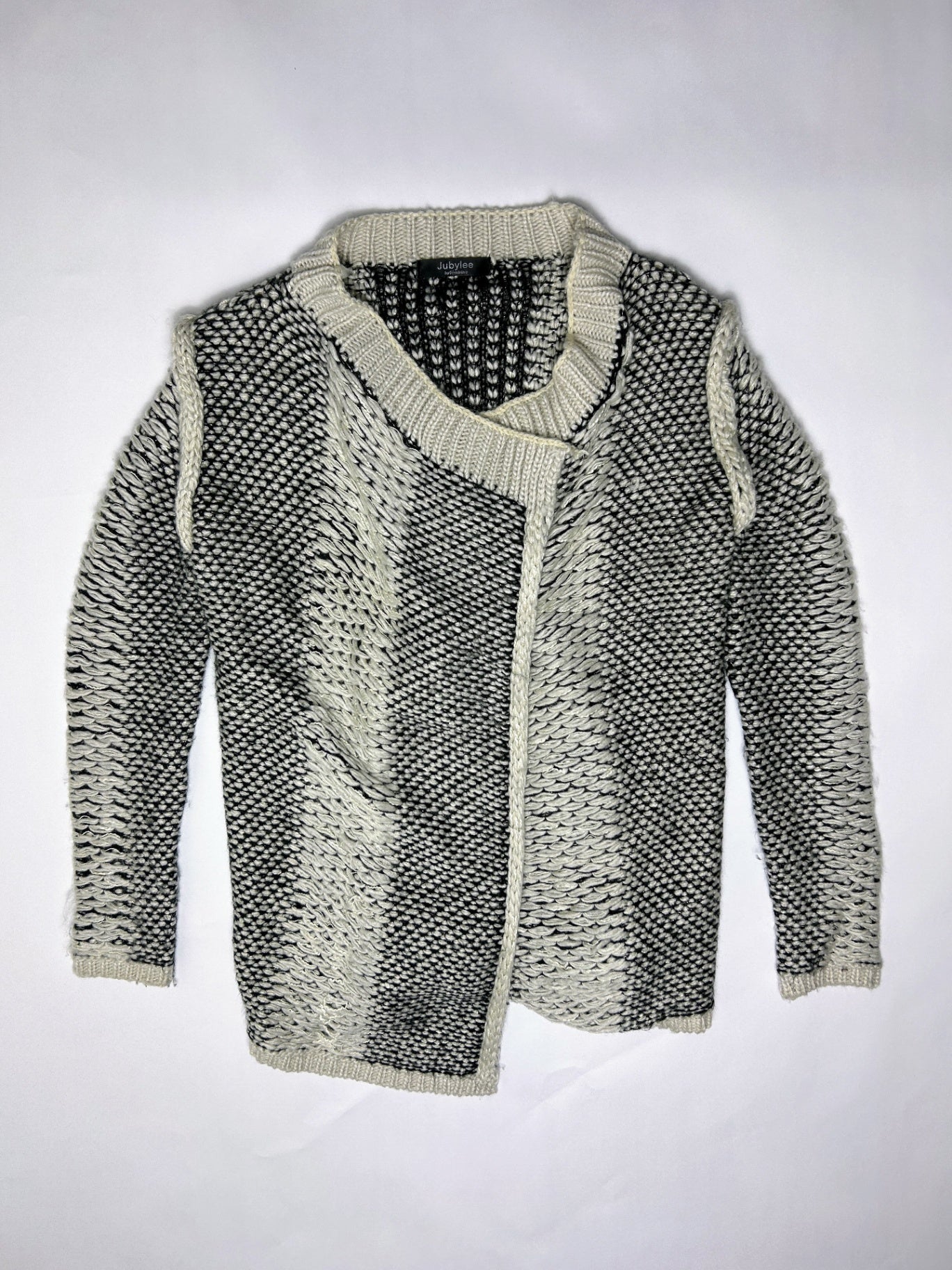 Jubylee Cardigan One Size Beige and Black