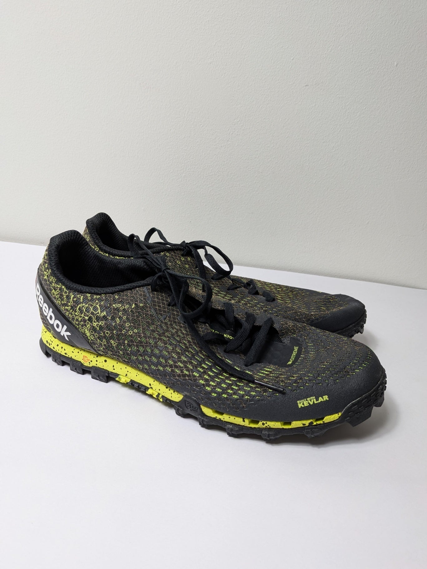 Reebok Sneakers 43 Black and yellow