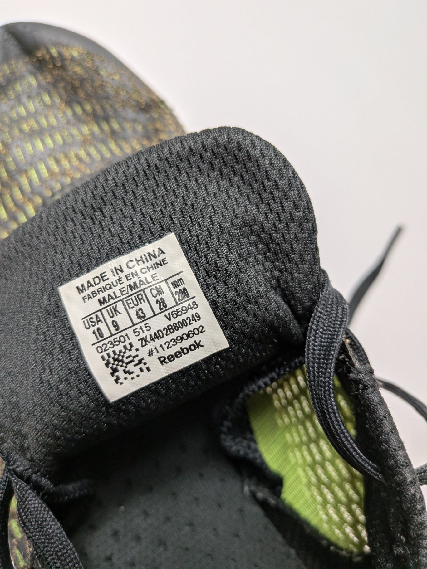 Reebok Sneakers 43 Black and yellow