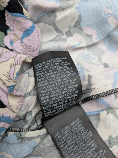 &Other Stories Skirt 40 Black with pastel floral pattern
