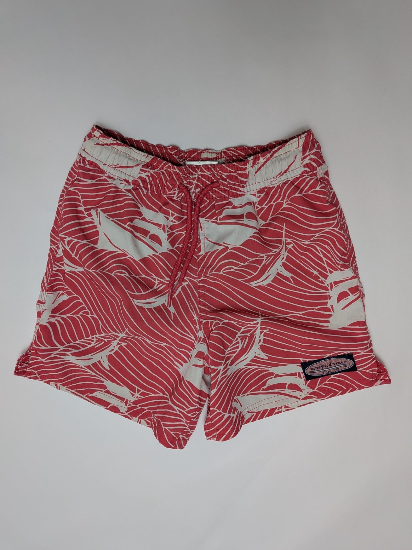 Vineyard Vines Shorts 5 Red and white