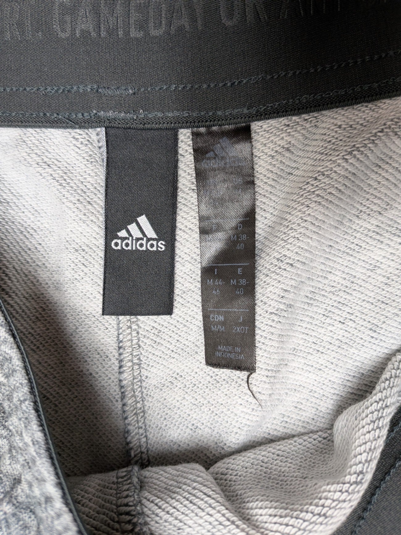 adidas Shorts 38-40 Gray