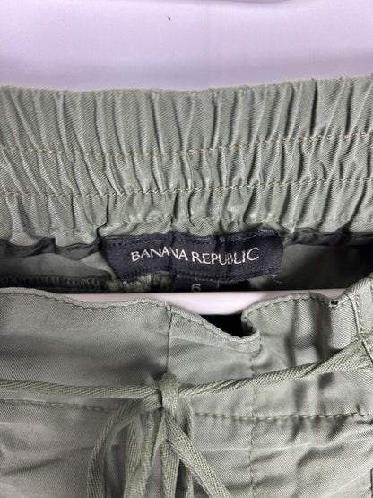Banana Republic Pants 6 Olive green