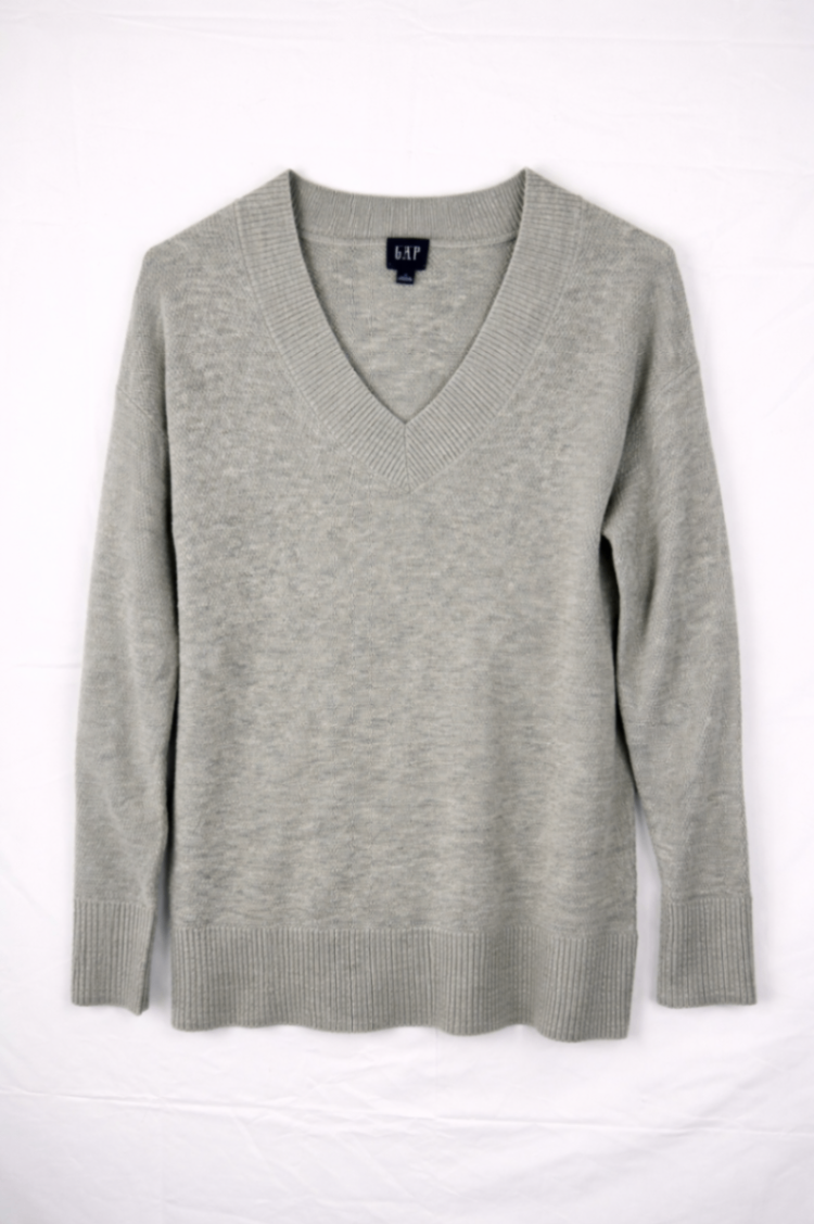 GAP Sweater M Light Gray
