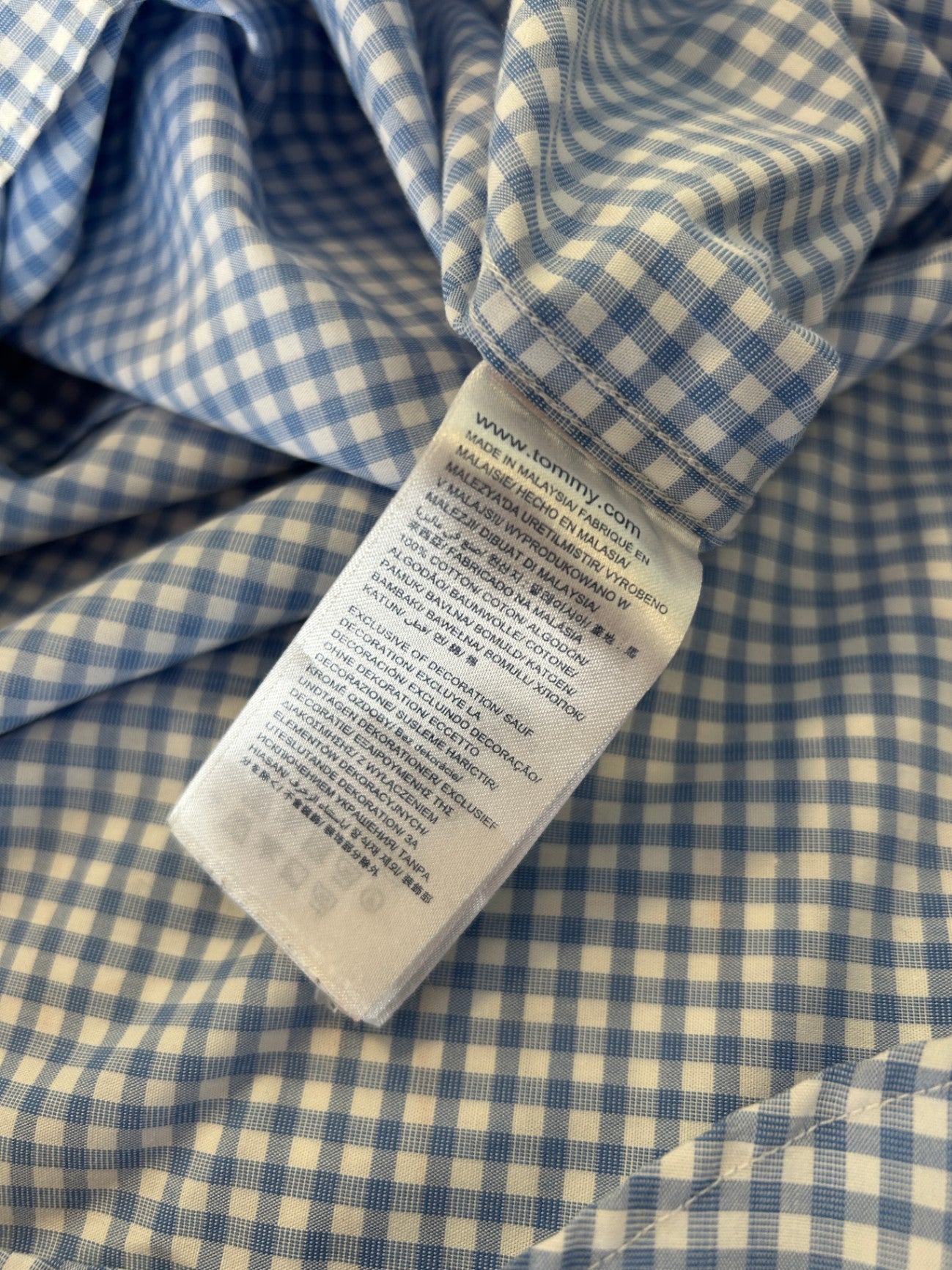 Tommy Hilfiger Shirt 42 16 1/2 Blue and white checkered