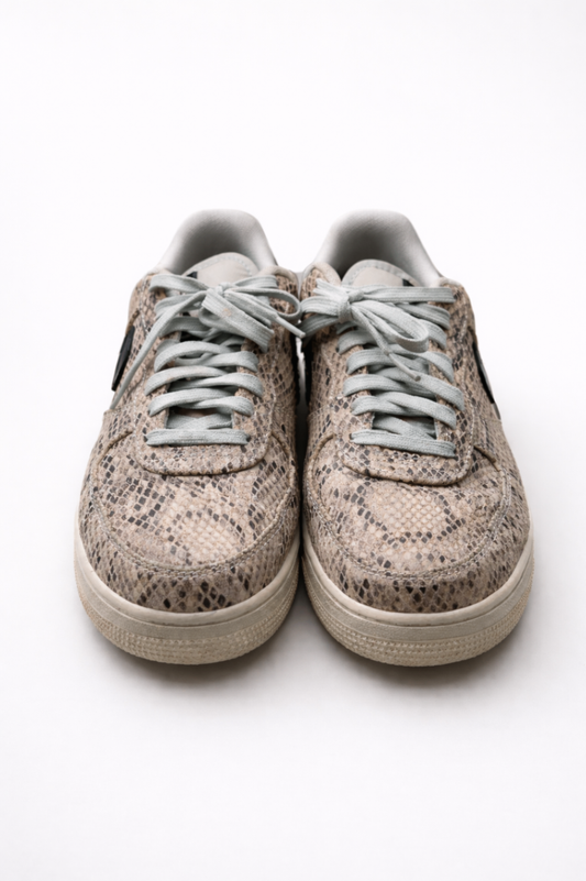 Nike Sneakers 42.5 Beige and black