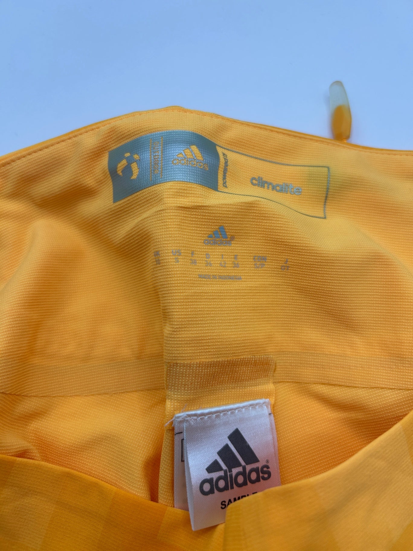 Adidas Shorts S Orange