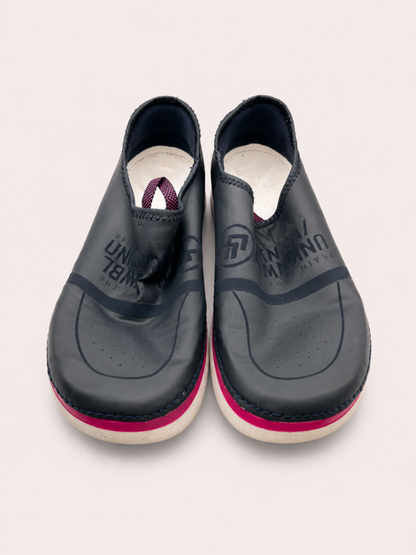 Reebok Shoes 43 Black with pink accents