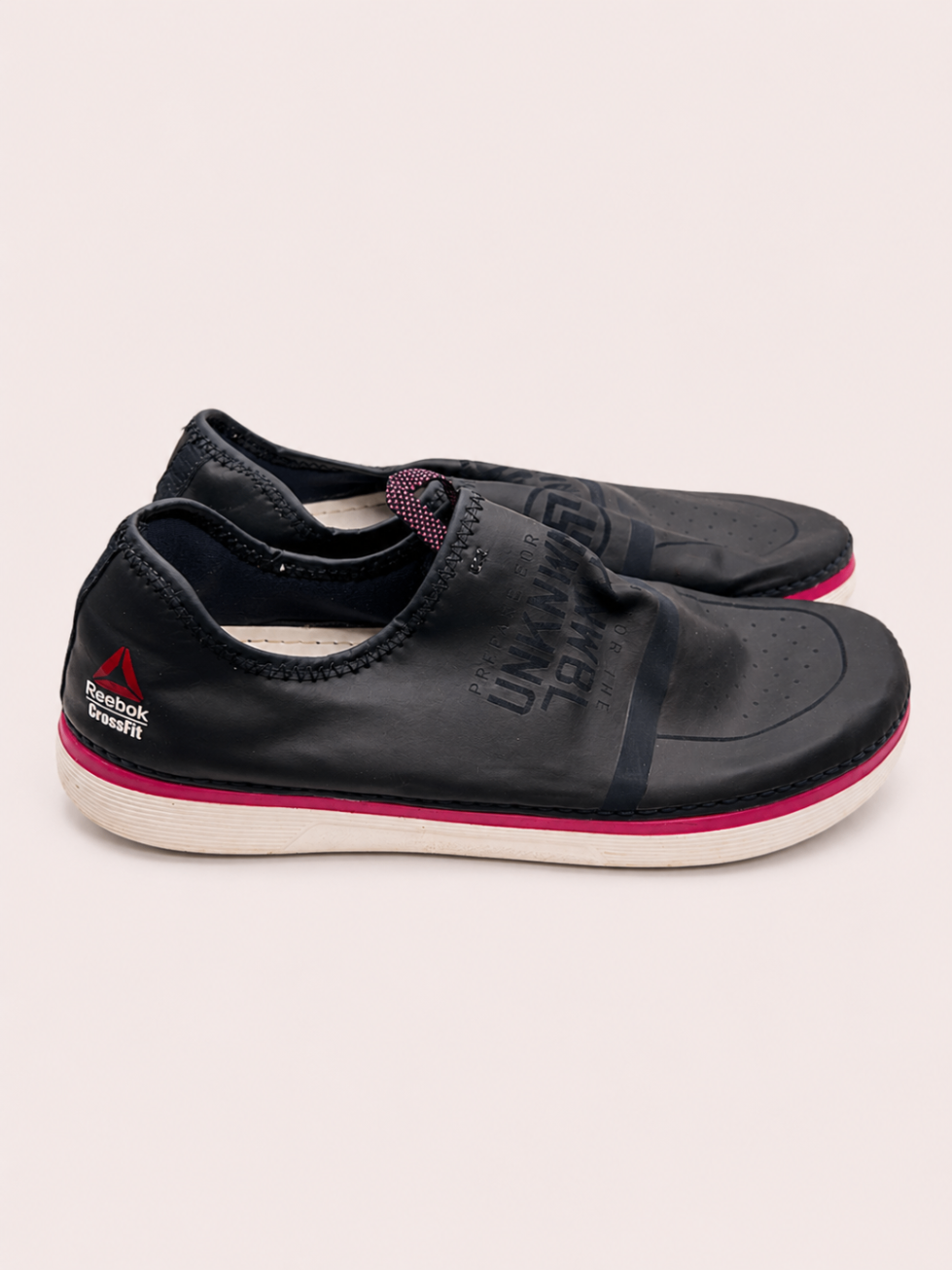 Reebok Shoes 43 Black with pink accents