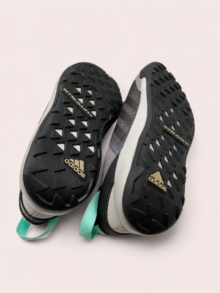 Adidas Sneakers Gray and black with mint green accents