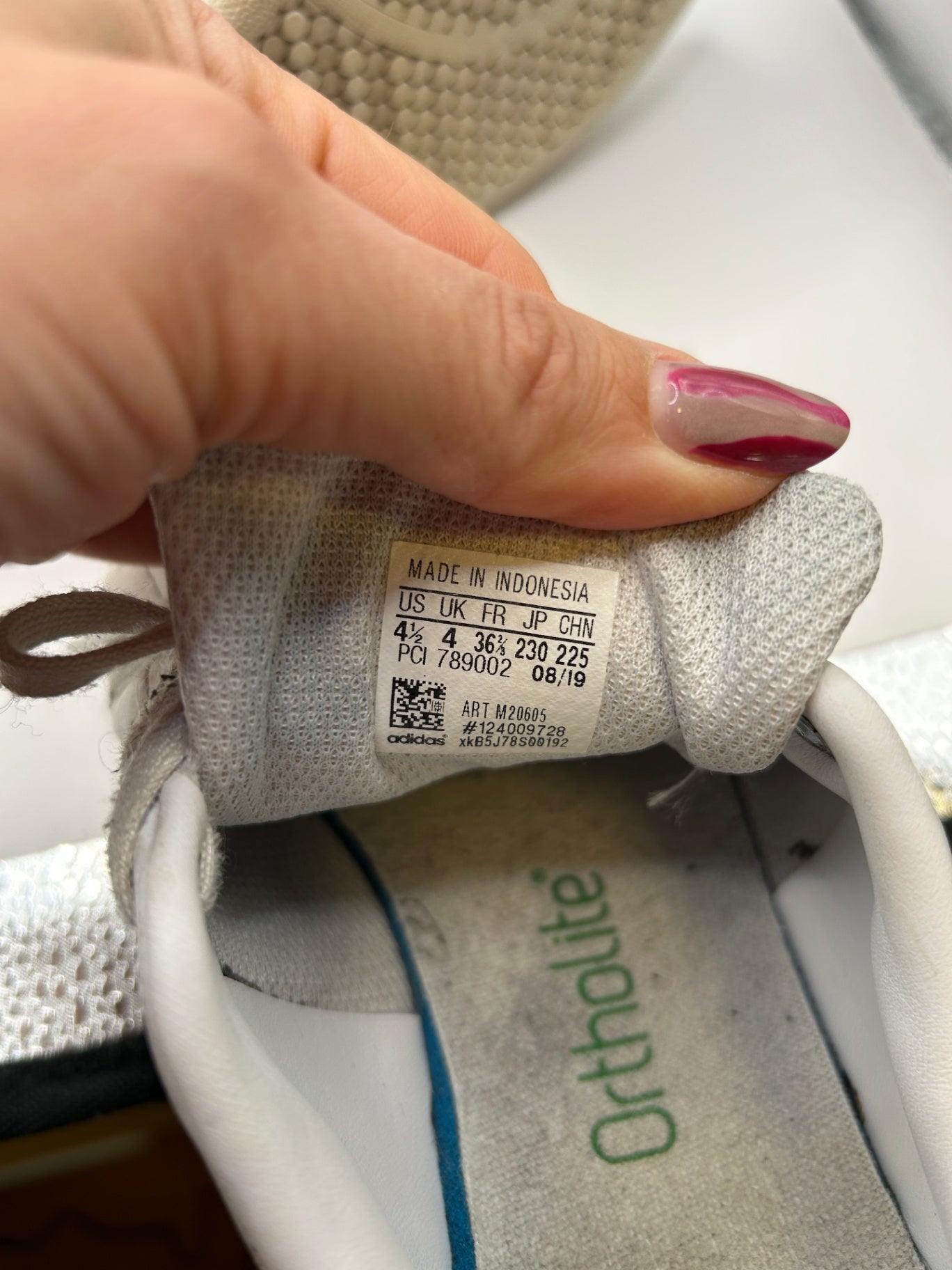 Adidas Sneakers White with green accents