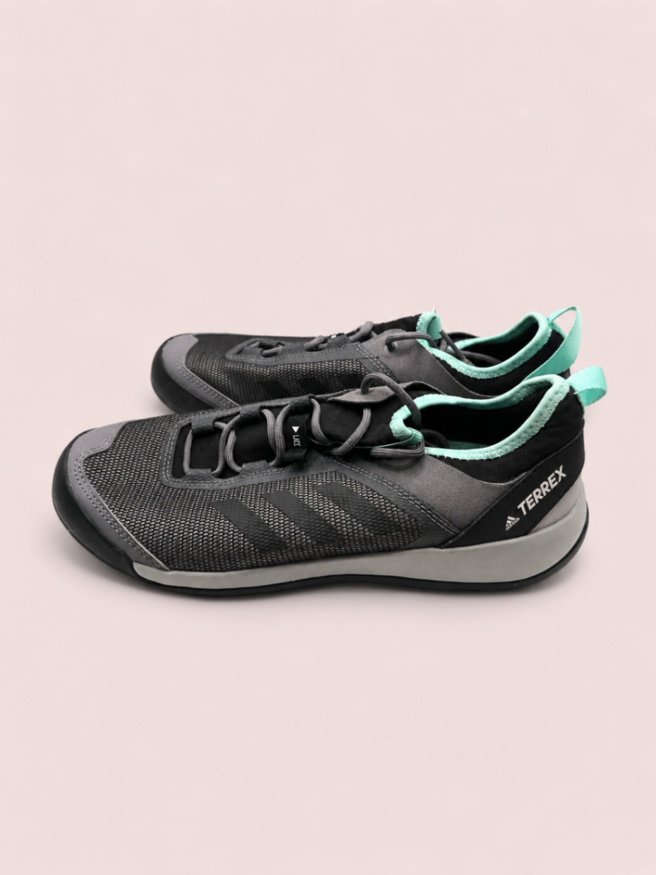 Adidas Sneakers Gray and black with mint green accents