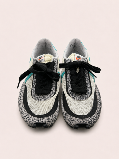 Nike Sneakers White, Black, Turquoise, Light Gray