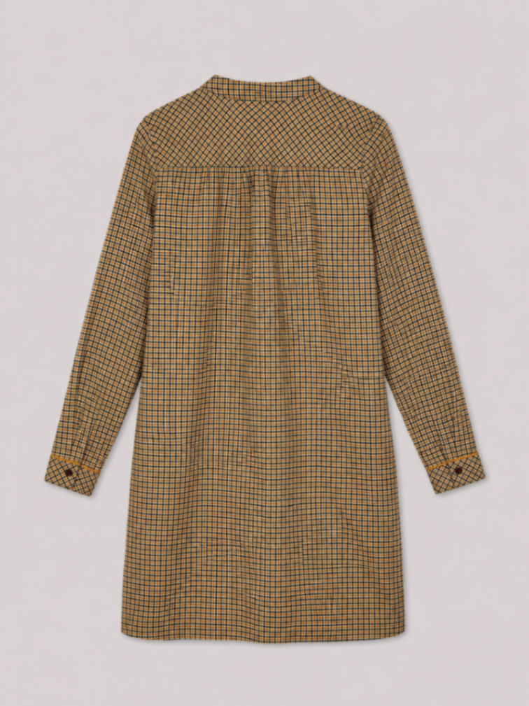 Comptoir des Cotonniers Dress Beige with a checkered pattern of black and red lines