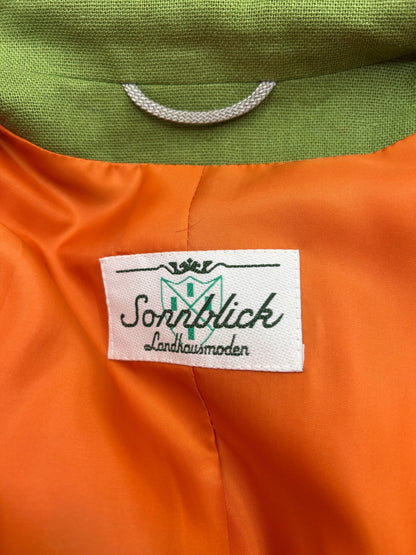 Sonnblick 40 Red with green accents