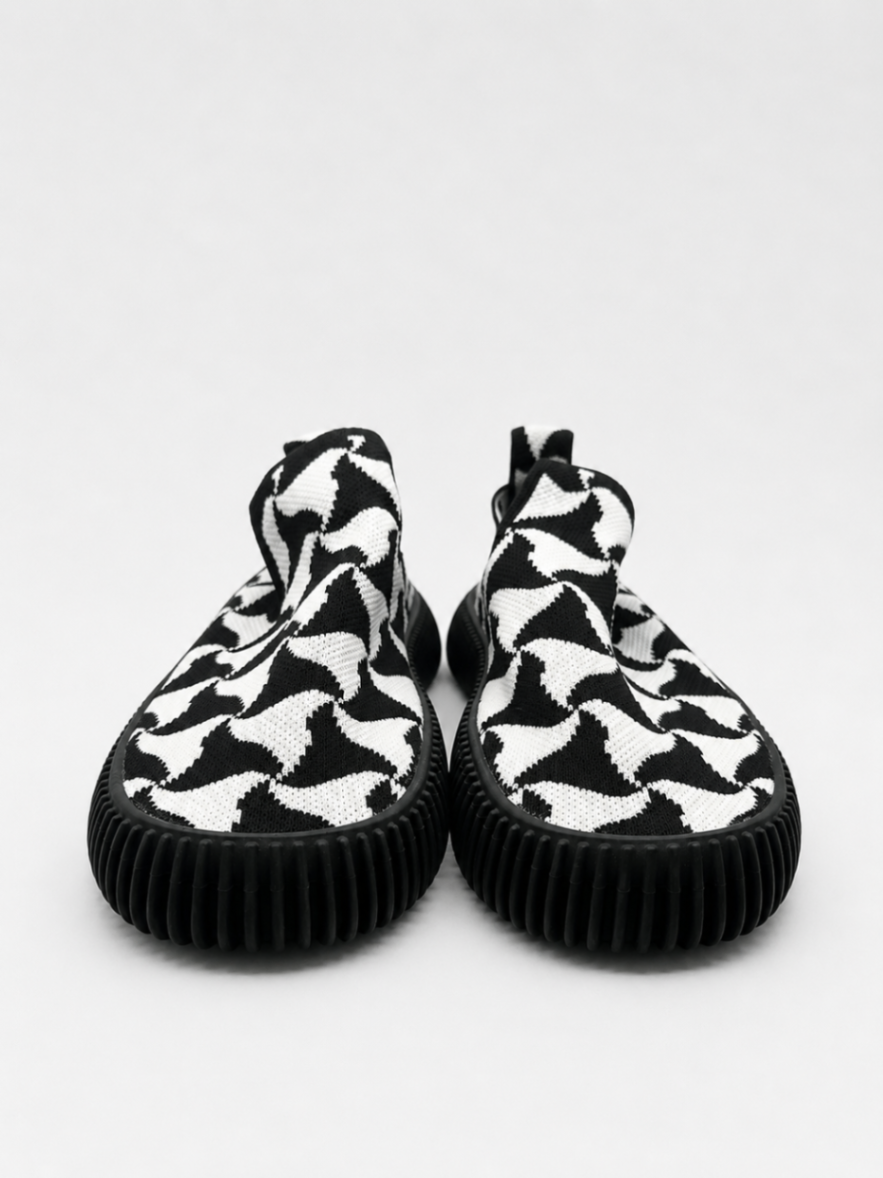 Bottega Veneta Sneakers 41 Black and White