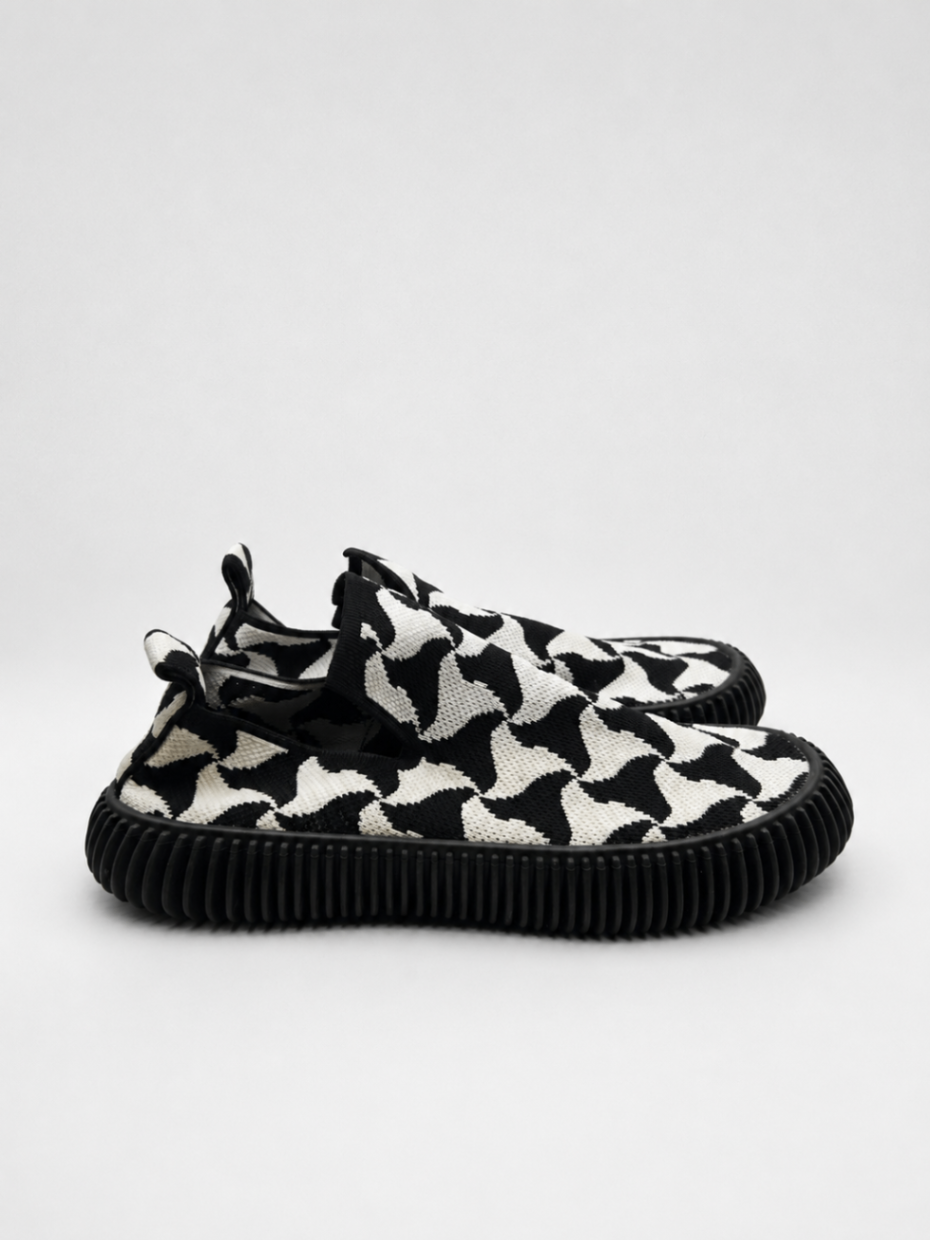 Bottega Veneta Sneakers 41 Black and White