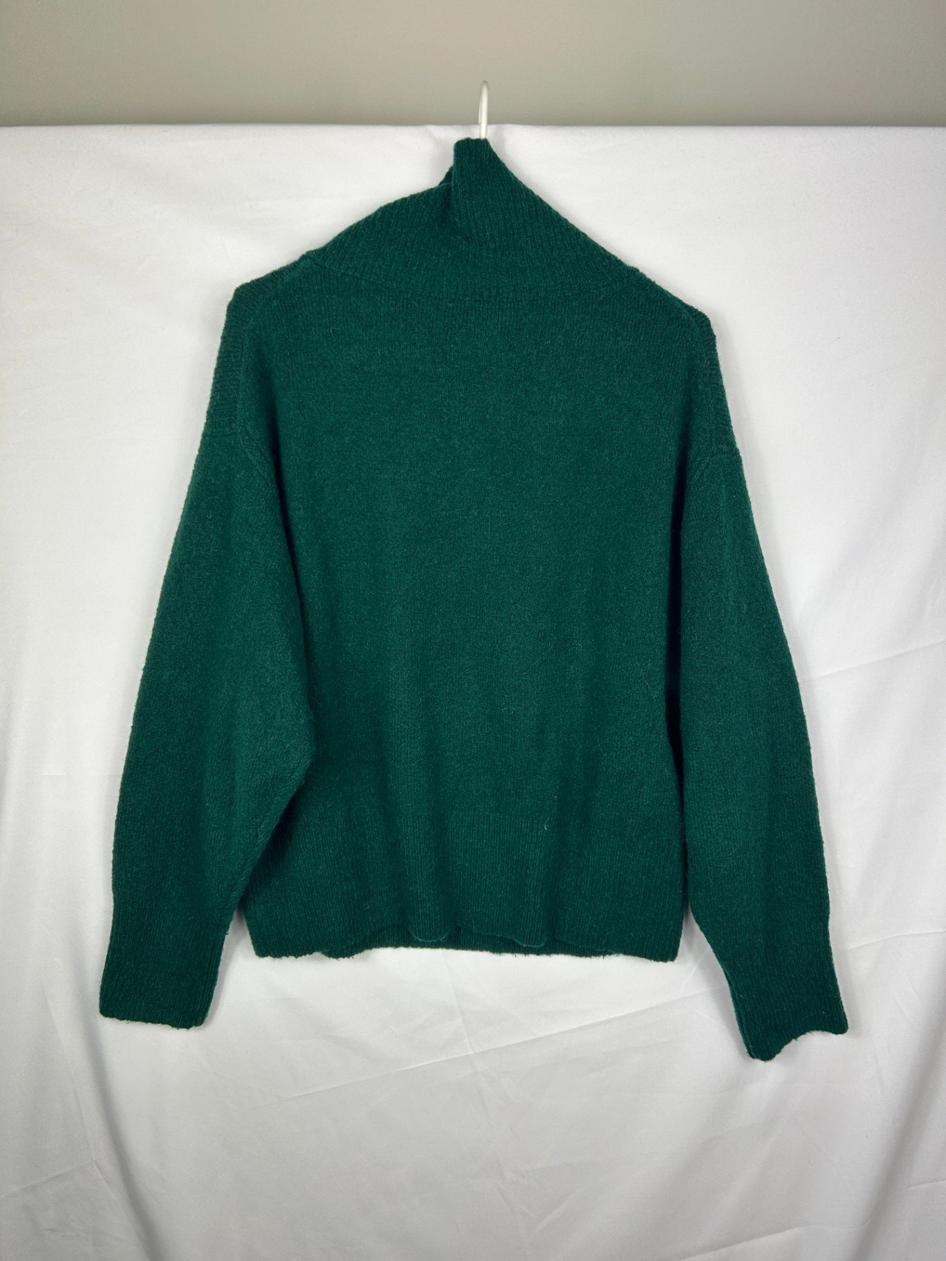 Sweater Green