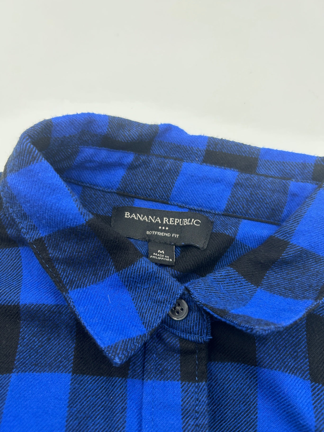 Banana Republic Shirt M Blue and black checked pattern