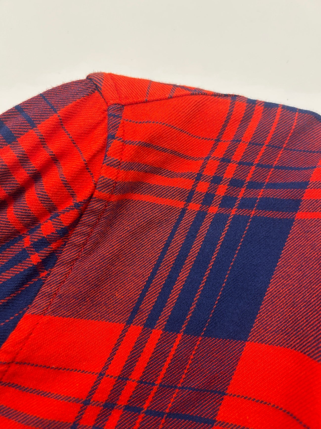 GAP Shirt M Red, Blue