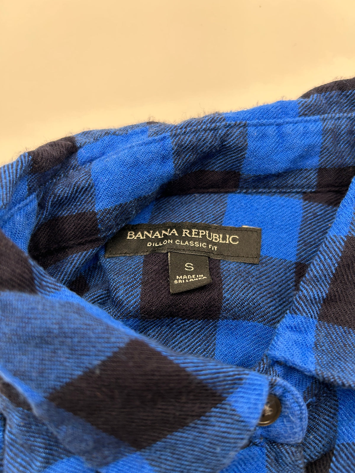 Banana Republic Shirt S Blue and black checkered pattern