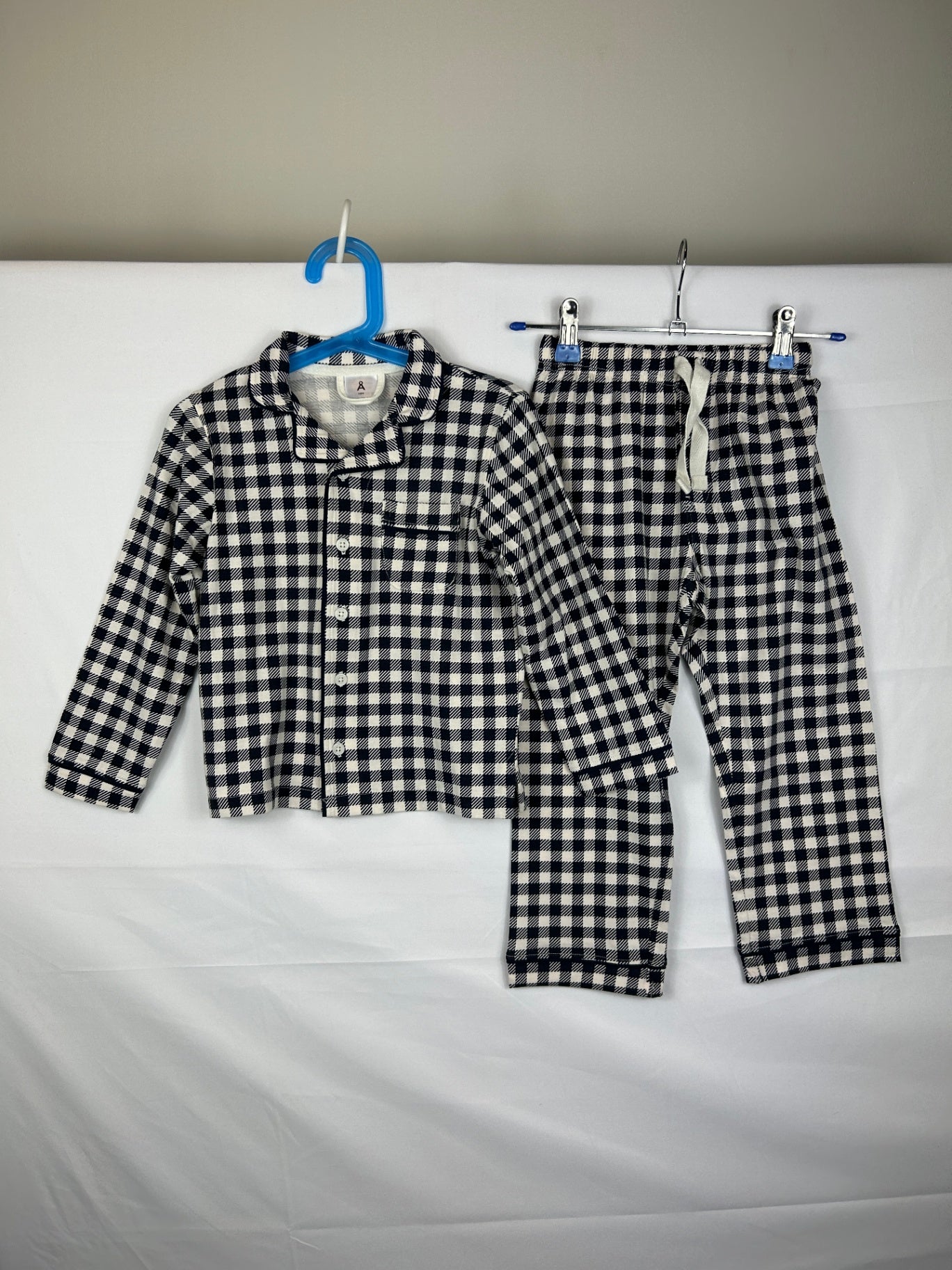 A Pajamas Black and White 98-104