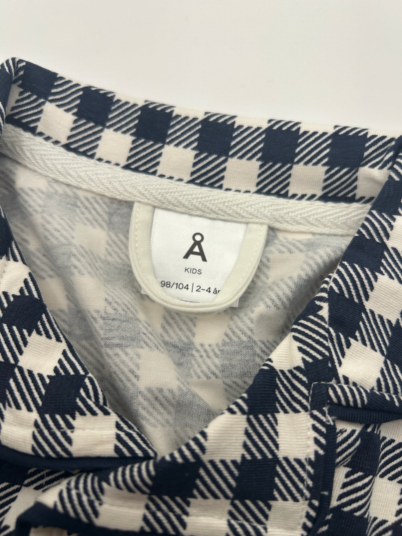 A Pajamas Black and White 98-104
