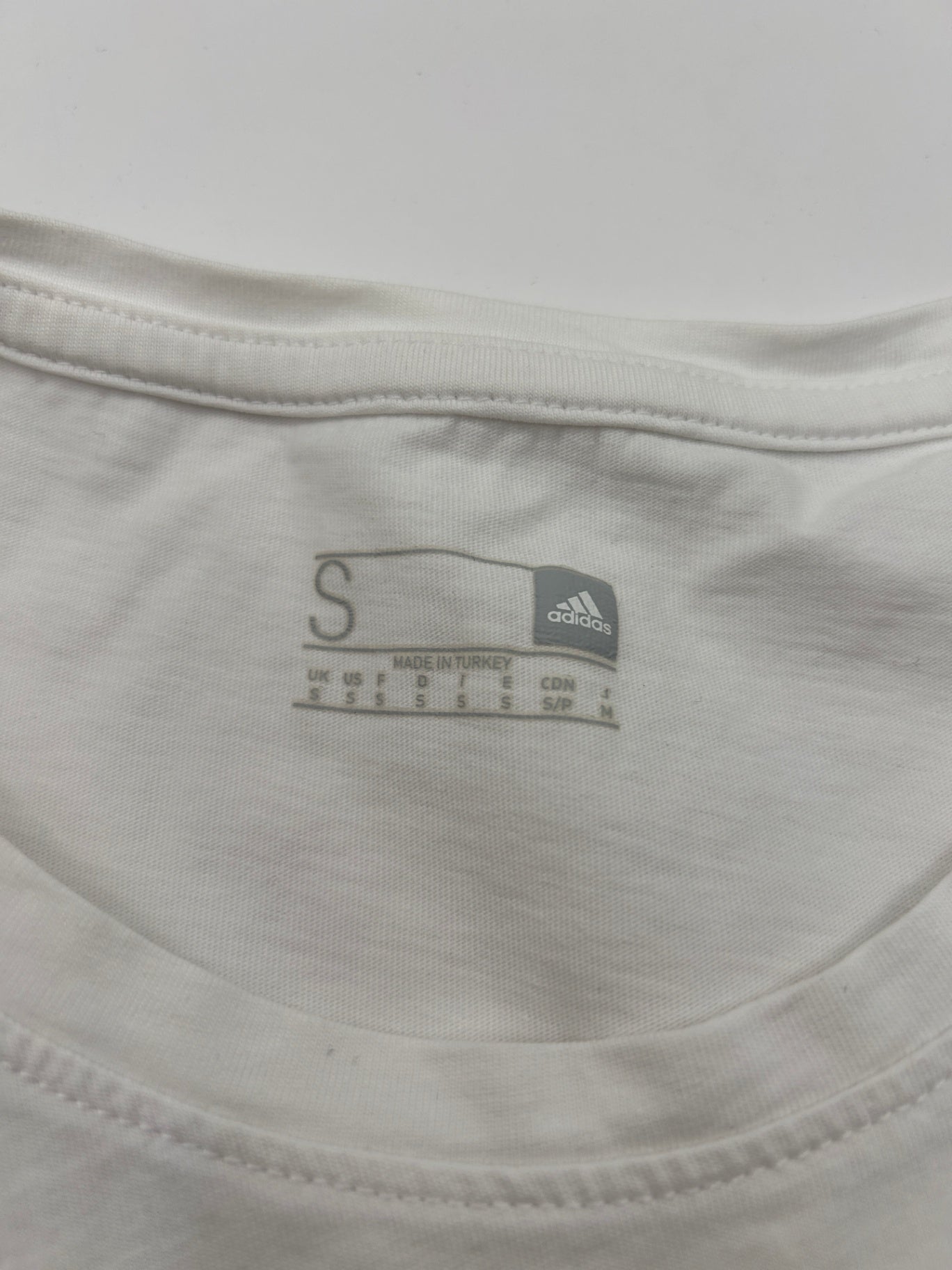 adidas T-Shirt S White