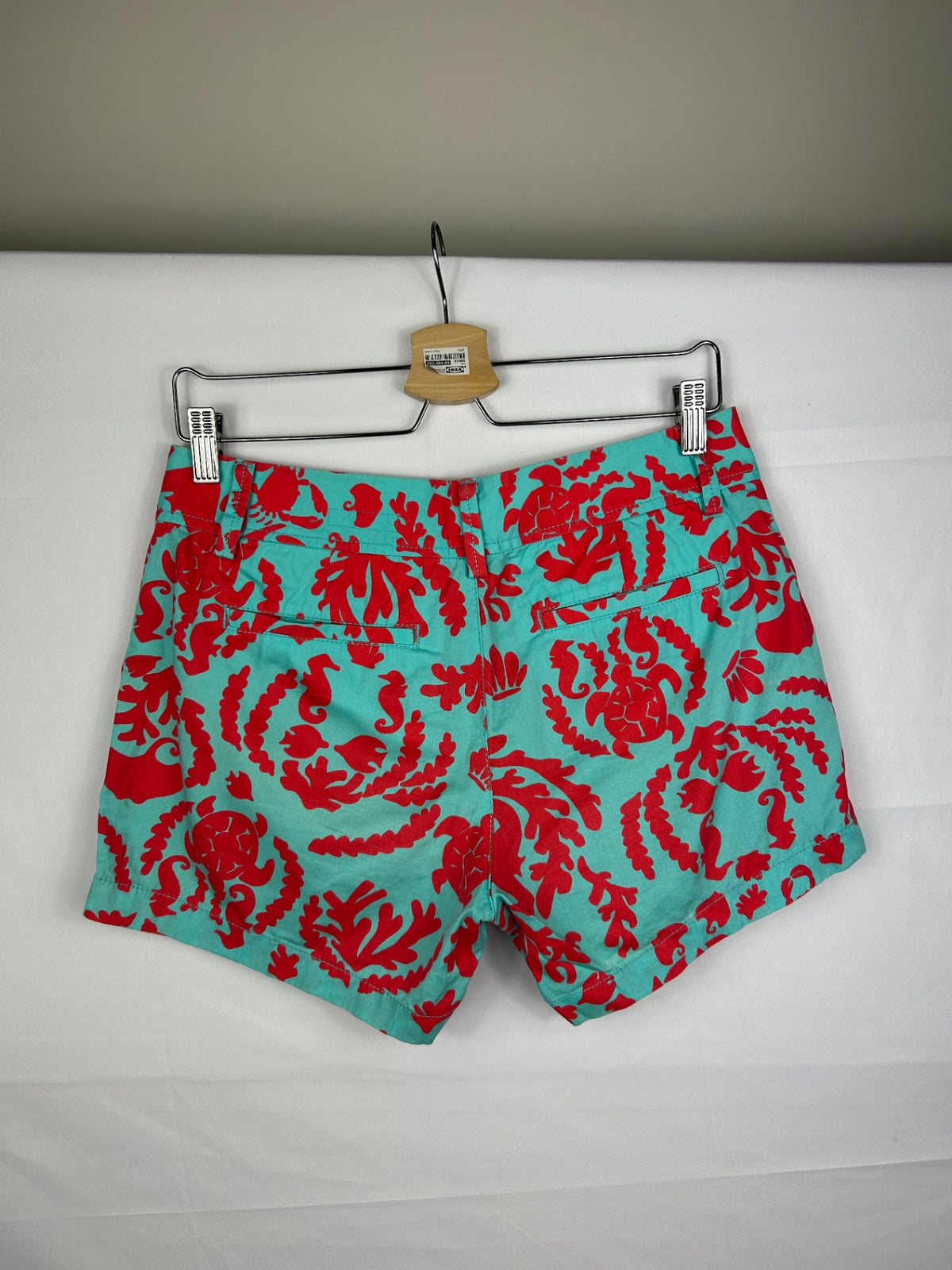 Lilly Pulitzer Shorts 4 Turquoise and red