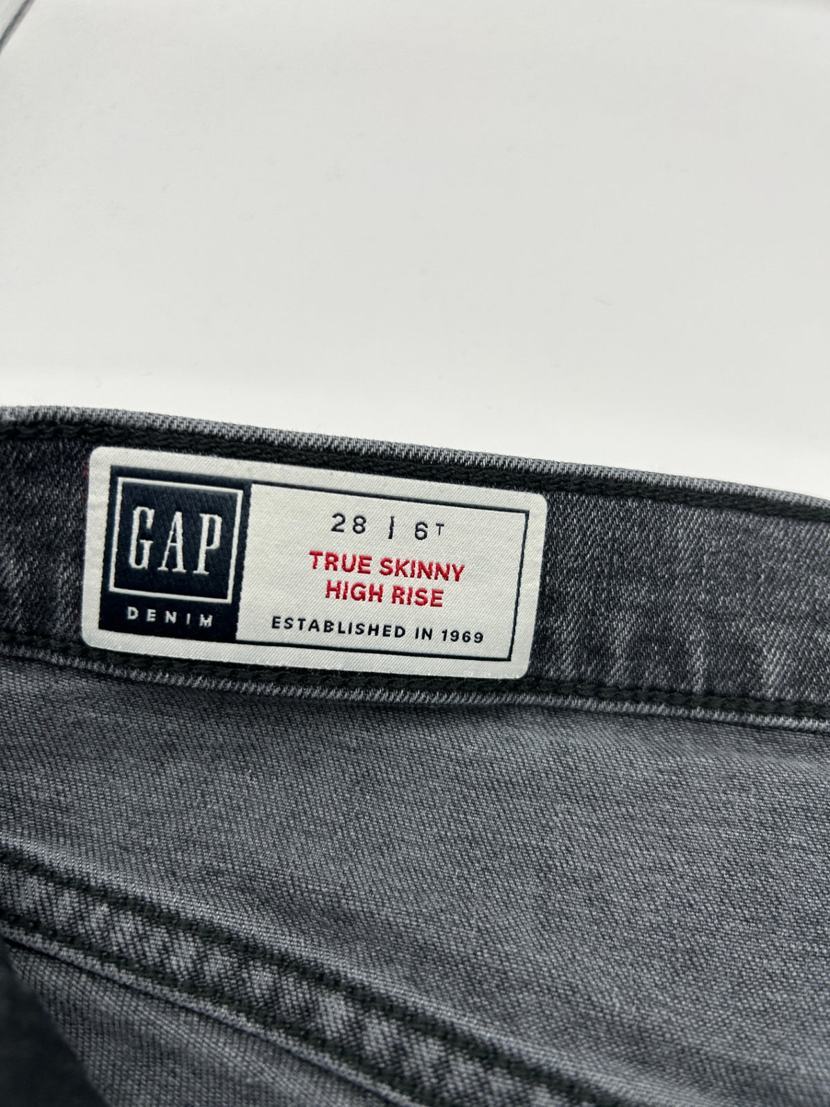 GAP Jeans 28 Black