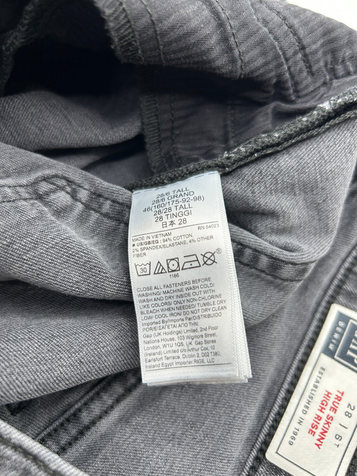 GAP Jeans 28 Black