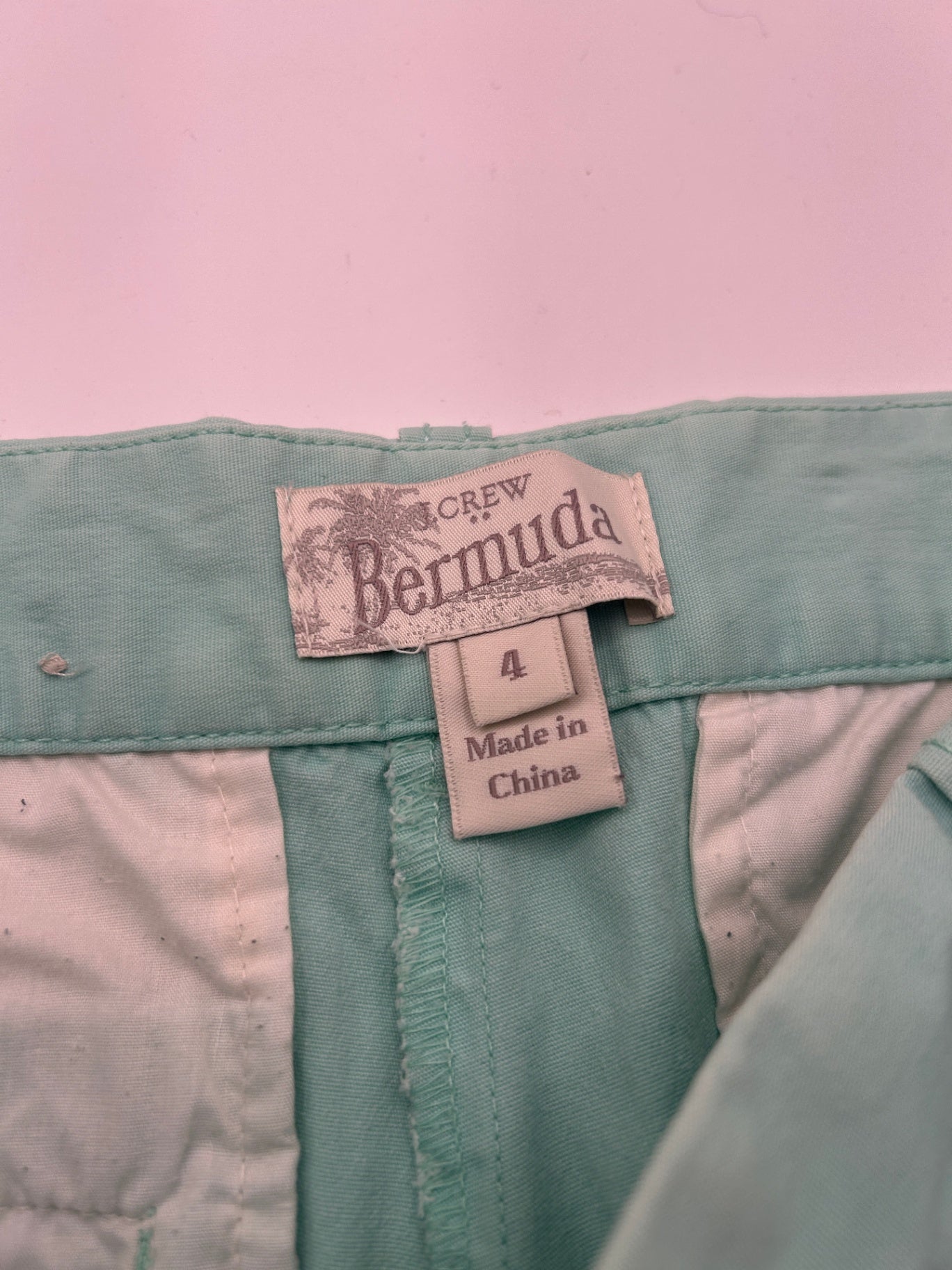 Bermuda Shorts 4 Mint green