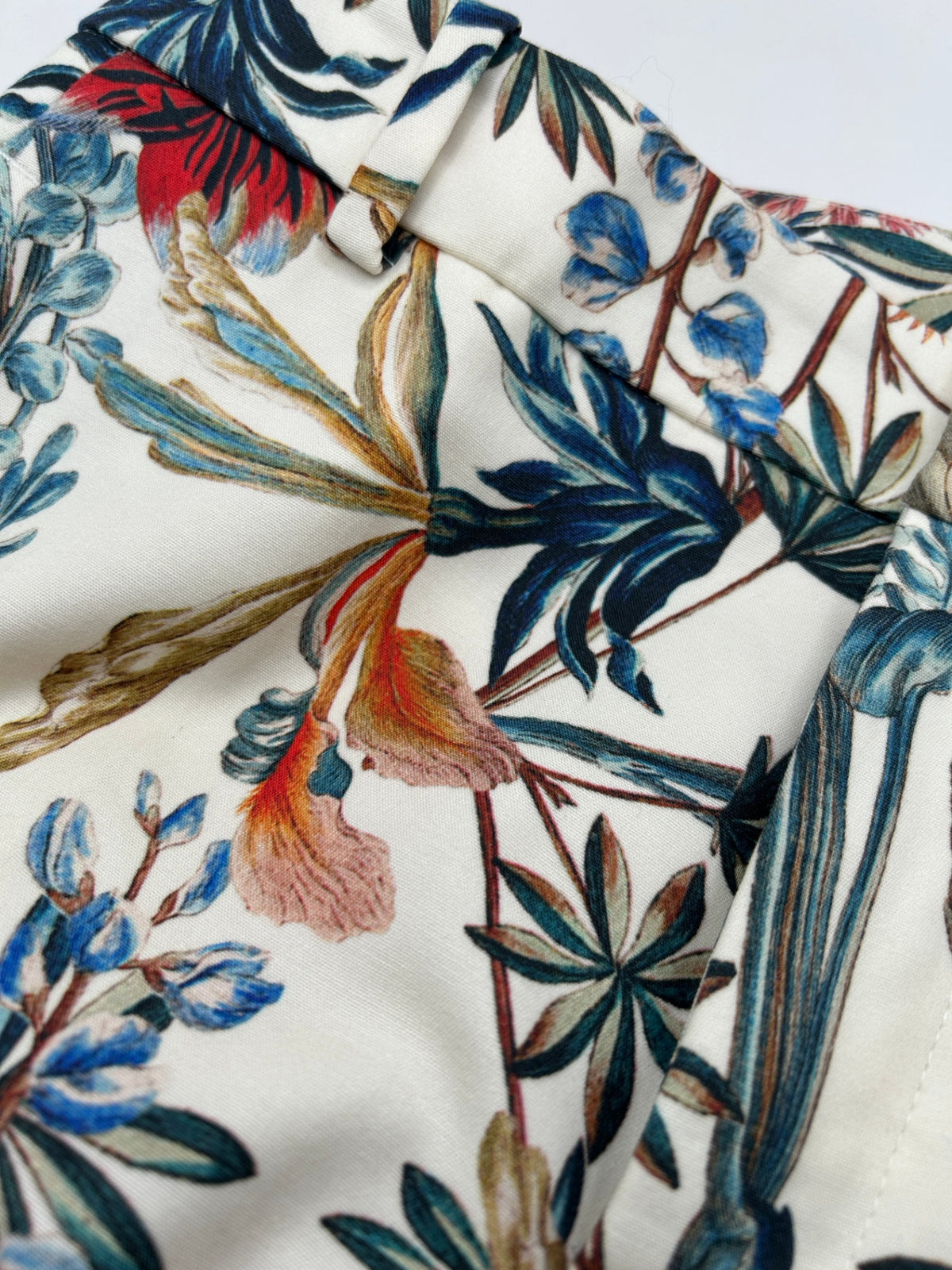 Zara Woman Pants M Cream with multicolor floral pattern