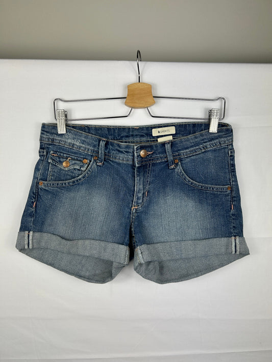 H&M Shorts EUR 40 Blue