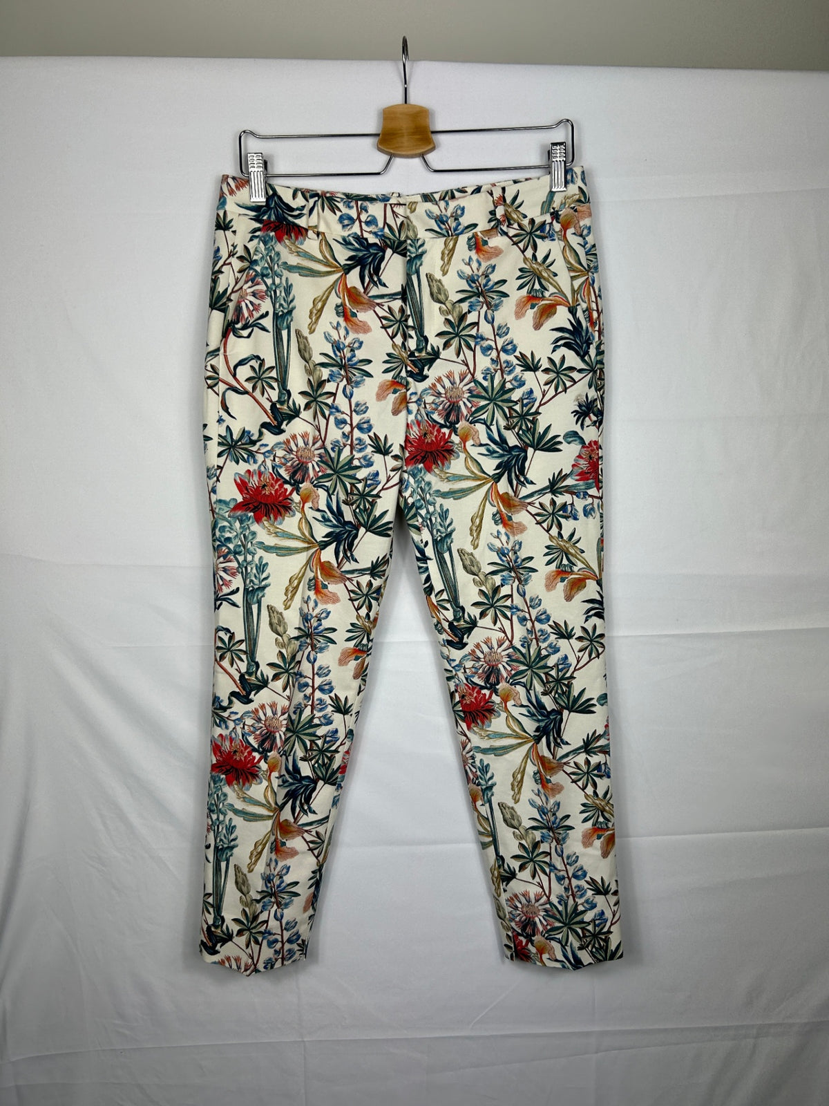 Zara Woman Pants M Cream with multicolor floral pattern
