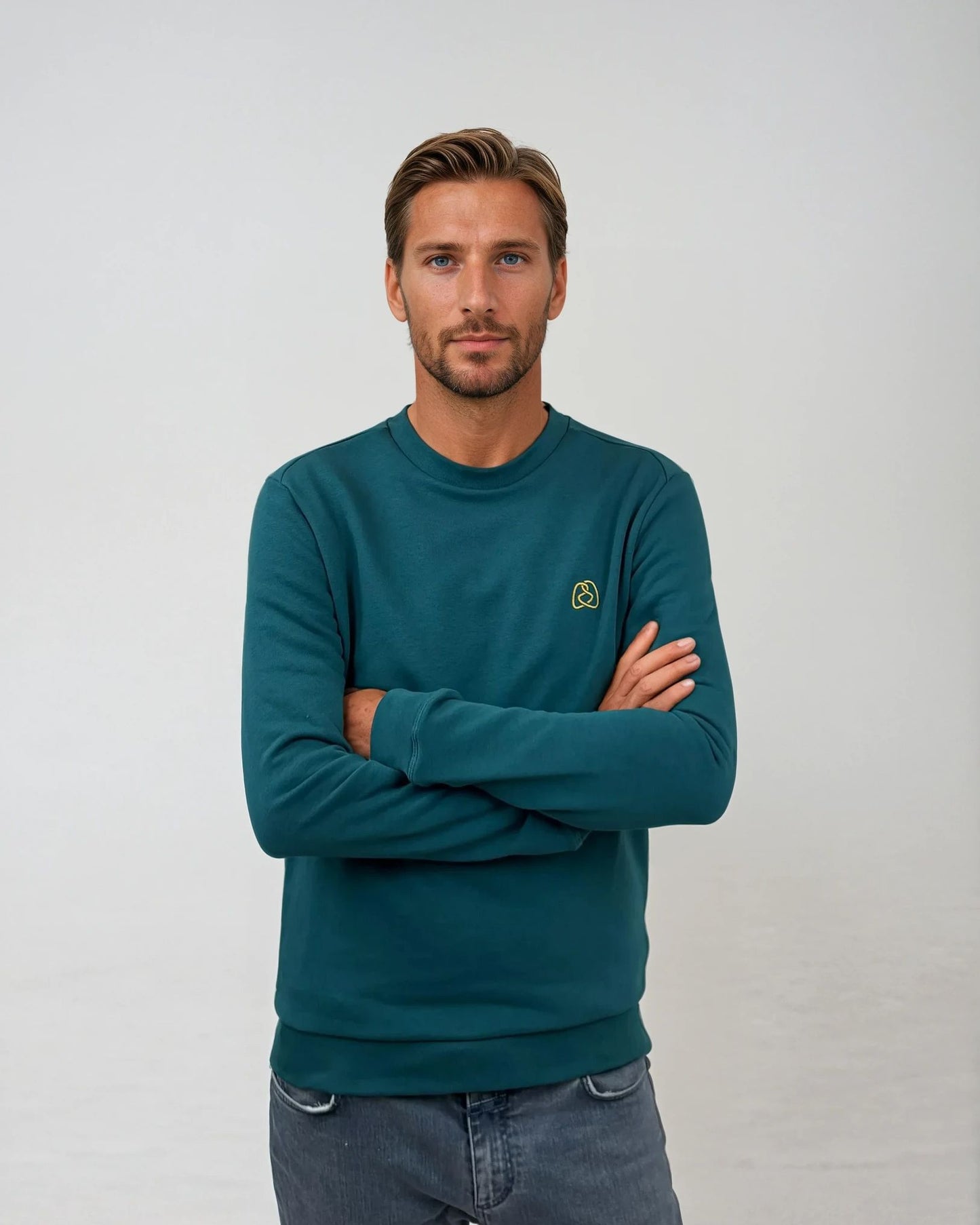 Circlo Essential Crew Sweater - Durable Fleece Sweatshirt