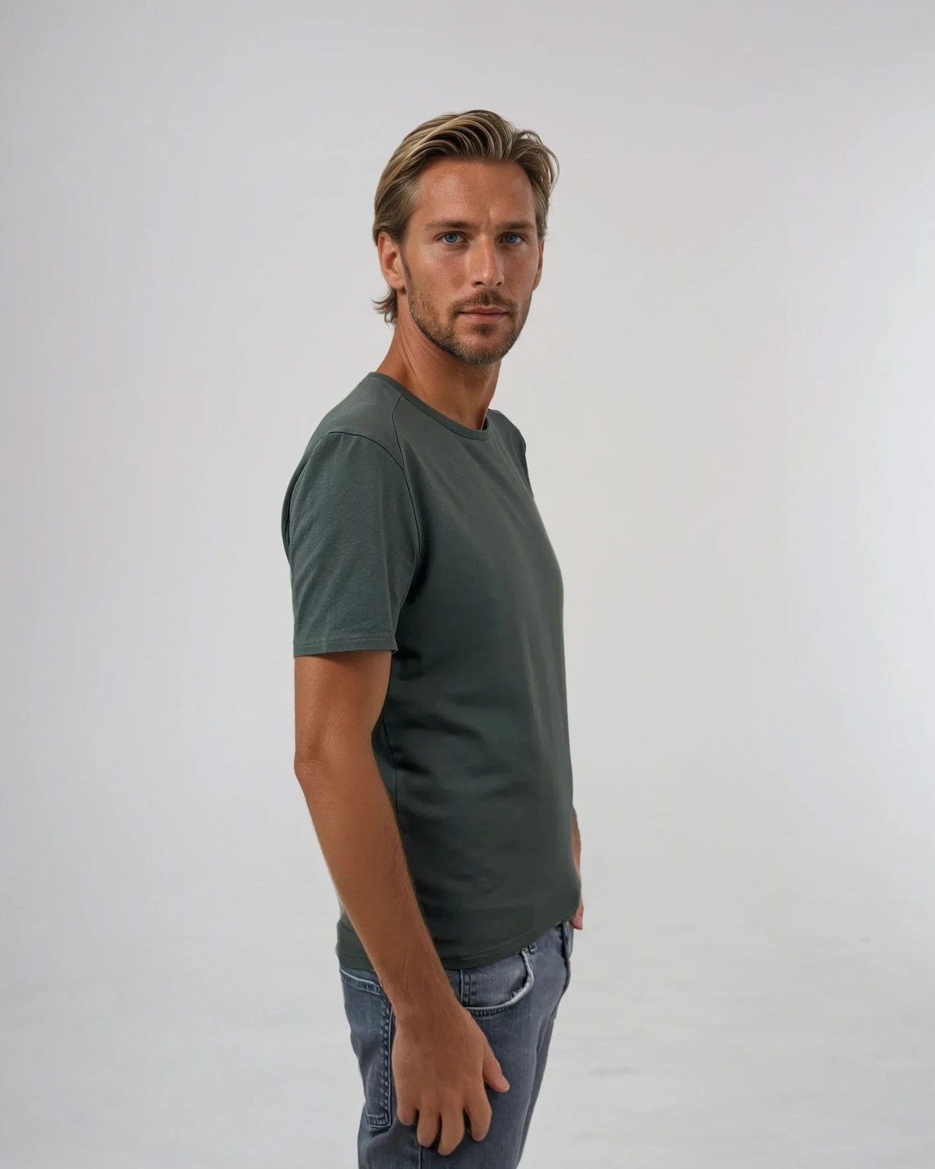 Circlo Signature T-Shirt - Premium Cotton Blend