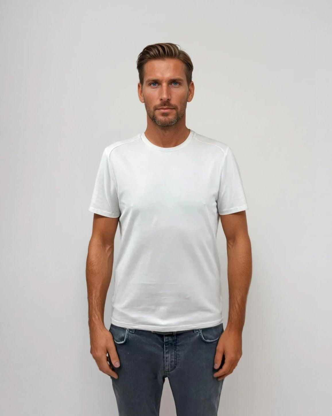 Circlo Signature T-Shirt - Premium Cotton Blend