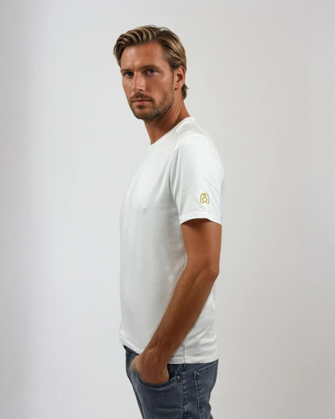 Circlo Signature T-Shirt - Premium Cotton Blend